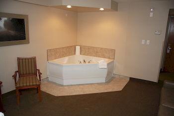 St. Albert Inn & Suites Saint Albert Экстерьер фото